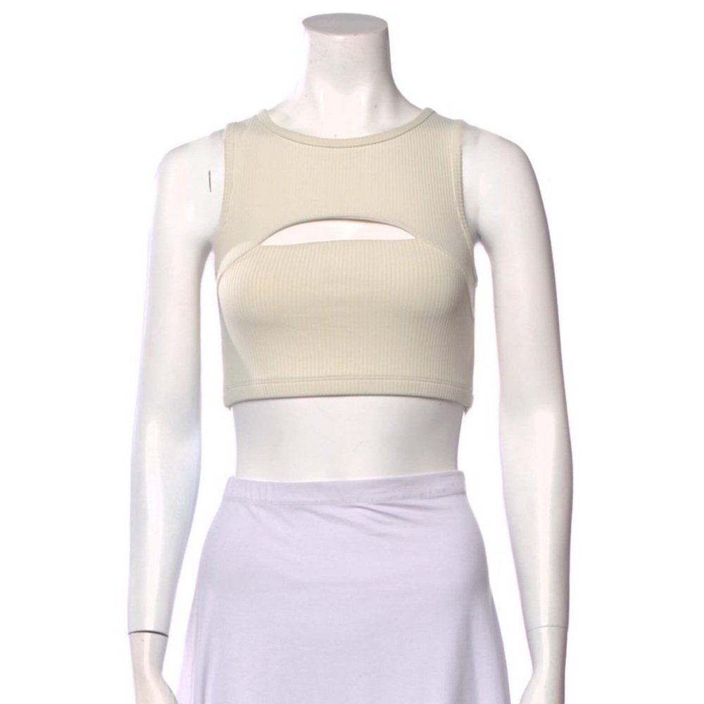Year of Ours
Crew Neck Sleeveless Crop Top
Size: XS